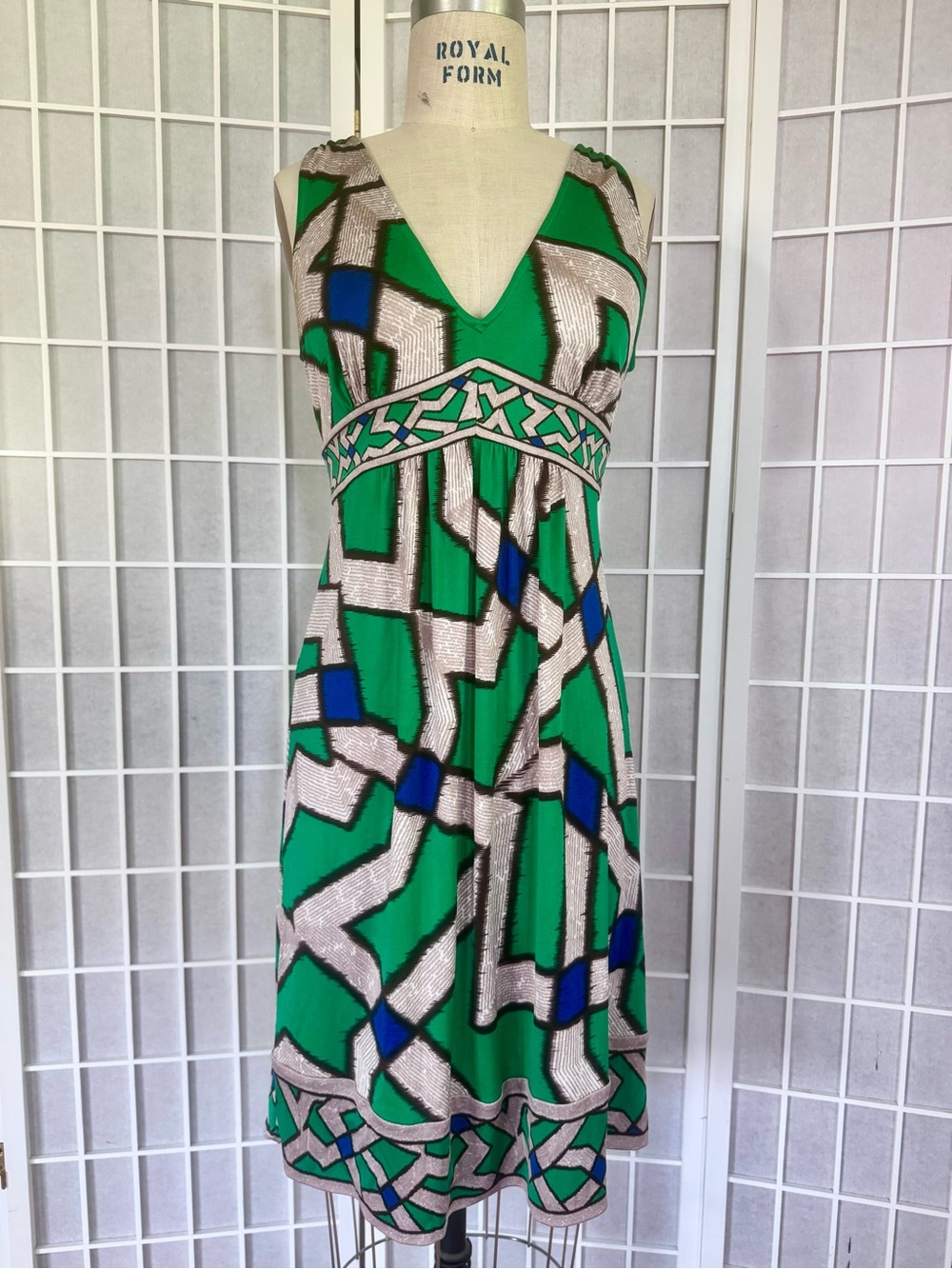 DVF Diane von Furstenberg Green Geometric Print Silk Empire Waist Dress Sz 8